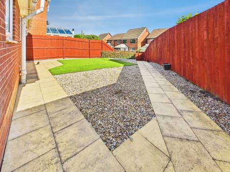 2 bedroom Bungalow to let in Wood Green Gardens, Wigan, WN5
