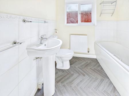 2 bedroom Bungalow to let in Wood Green Gardens, Wigan, WN5