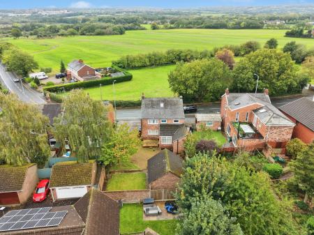 5 bedroom Detached house for sale in Wigan Road, Shevington, WN6