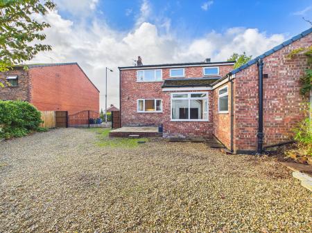 5 bedroom Detached house for sale in Wigan Road, Shevington, WN6