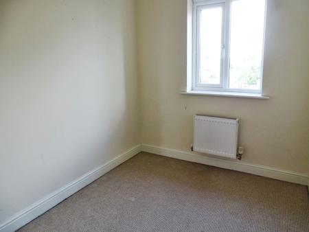 4 bedroom Town house to let in Greenoaks Close, Abram, WN2