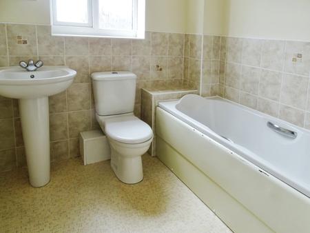 4 bedroom Town house to let in Greenoaks Close, Abram, WN2