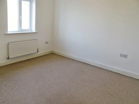 4 bedroom Town house to let in Greenoaks Close, Abram, WN2