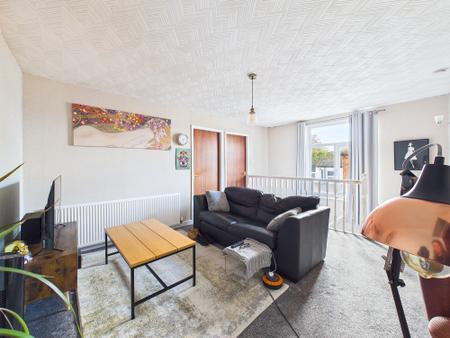 2 bedroom Flat for sale in Ormskirk Road, Wigan, WN5