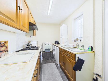 2 bedroom Flat for sale in Ormskirk Road, Wigan, WN5
