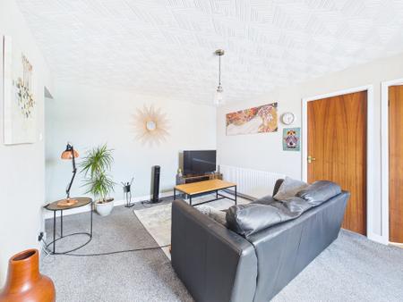 2 bedroom Flat for sale in Ormskirk Road, Wigan, WN5