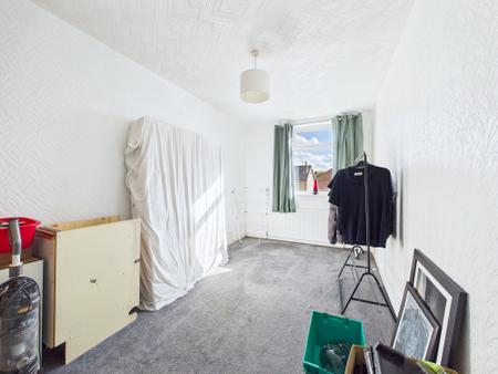 2 bedroom Flat for sale in Ormskirk Road, Wigan, WN5