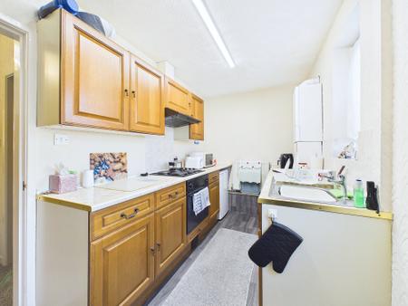 2 bedroom Flat for sale in Ormskirk Road, Wigan, WN5