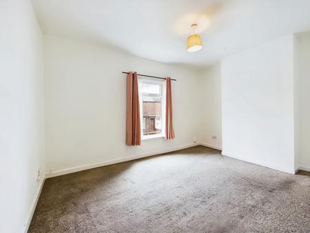 2 bedroom Terraced House to let in Ormskirk Road, Wigan, WN5