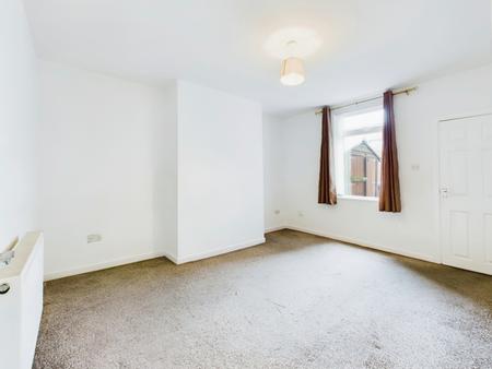 2 bedroom Terraced House to let in Ormskirk Road, Wigan, WN5
