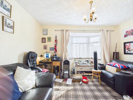 4 bedroom Semi-detached house for sale in Ormskirk Road, Wigan, WN5
