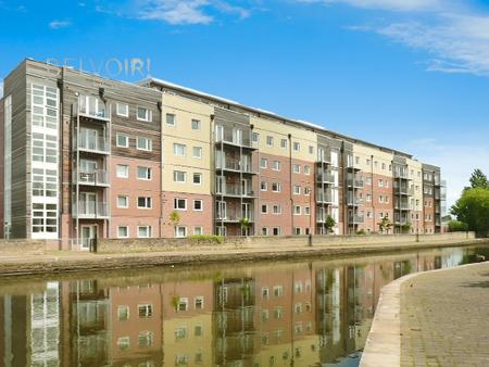 2 bedroom Flat to let in Wharfside, Heritage Way, Wigan, WN3