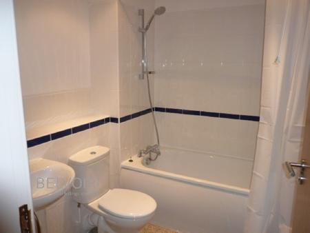 2 bedroom Flat to let in Wharfside, Heritage Way, Wigan, WN3