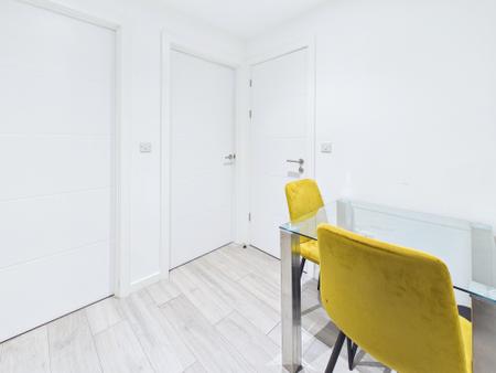 1 bedroom Flat for sale in Standishgate, Wigan, WN1