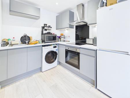 1 bedroom Flat for sale in Standishgate, Wigan, WN1