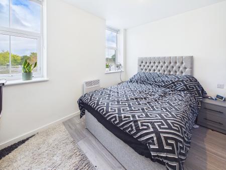 1 bedroom Flat for sale in Standishgate, Wigan, WN1