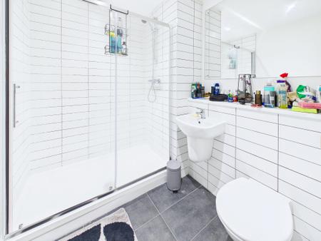 1 bedroom Flat for sale in Standishgate, Wigan, WN1