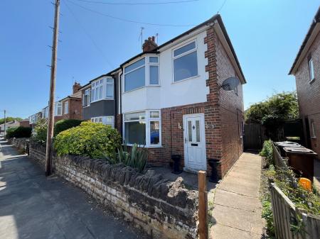 Middle Avenue, Loughborough, LE11