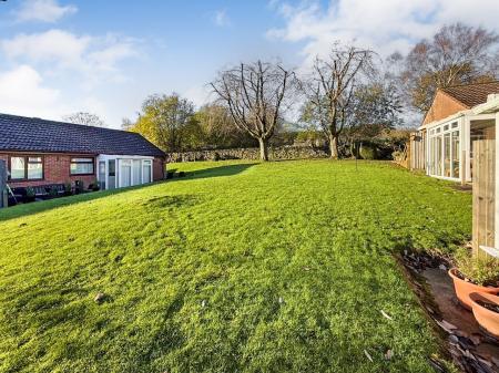 2 bedroom Bungalow for sale in Upland Drive, Markfield, LE67