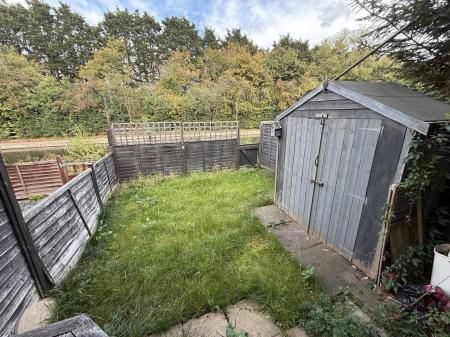 3 bedroom Semi-detached house for sale in Holbein Close, Loughborough, LE11