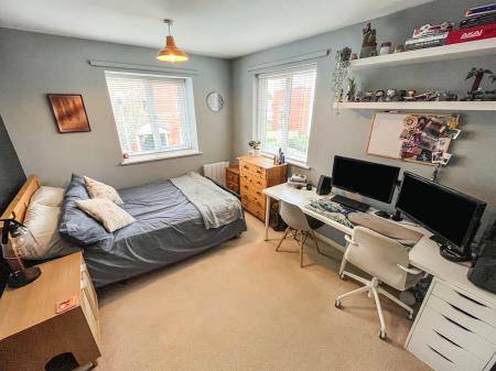 2 bedroom Flat for sale in Barnsdale Close, Loughborough, LE11