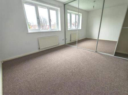 2 bedroom Semi-detached house for sale in Pleasant Close, Loughborough, LE11