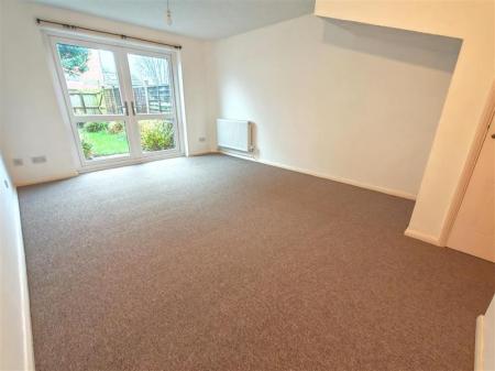 2 bedroom Semi-detached house for sale in Pleasant Close, Loughborough, LE11