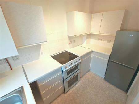 2 bedroom Semi-detached house for sale in Pleasant Close, Loughborough, LE11