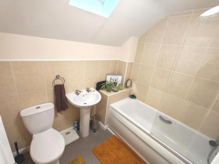 2 bedroom Terraced House for sale in Willow Road, Barrow-upon-Soar, LE12