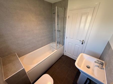4 bedroom Detached house for sale in Crocus Close, Loughborough, LE11