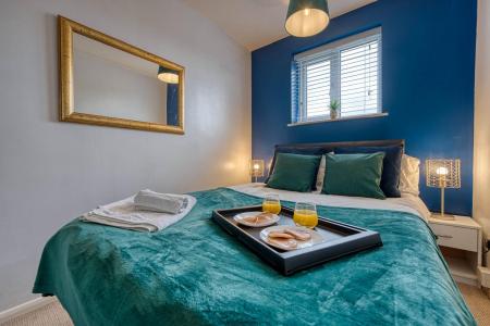 3 bedroom Semi-detached house to let in Abberton Way, Loughborough, LE11