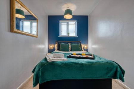 3 bedroom Semi-detached house to let in Abberton Way, Loughborough, LE11