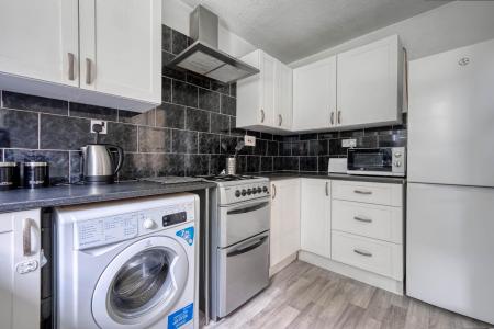 3 bedroom Semi-detached house to let in Abberton Way, Loughborough, LE11