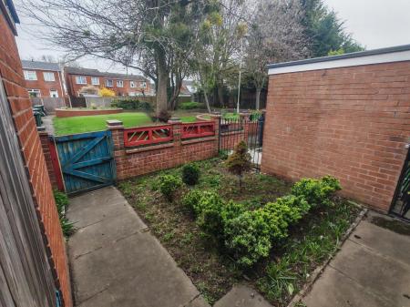 3 bedroom Semi-detached house to let in Blake Drive, Loughborough, LE11