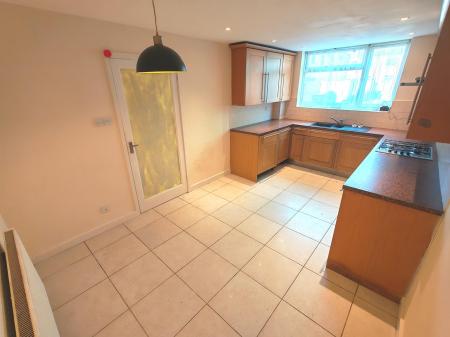 3 bedroom Semi-detached house to let in Blake Drive, Loughborough, LE11