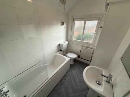 2 bedroom Terraced House to let in Leopold Street, Loughborough, LE11