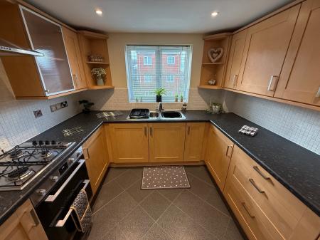 3 bedroom Town house to let in Staples Drive, Coalville, LE67