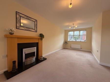 3 bedroom Town house to let in Staples Drive, Coalville, LE67