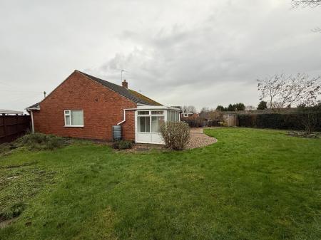 3 bedroom Bungalow to let in St Bernards Close, Shepshed, LE12