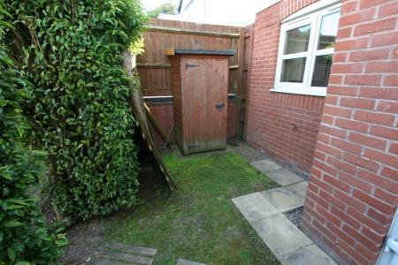 2 bedroom Flat to let in Mill View, Anstey, LE7