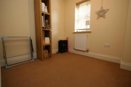 2 bedroom Flat to let in Mill View, Anstey, LE7