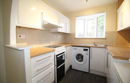 1 bedroom Town house to let in Quantock Rise, Shepshed, LE12