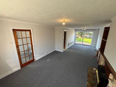 3 bedroom Semi-detached house to let in Forest Street, Shepshed, LE12