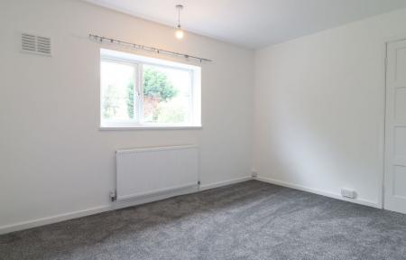 3 bedroom Semi-detached house to let in Blackbrook Road, Loughborough, LE11