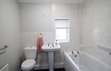 2 bedroom Terraced House to let in Field Street, Shepshed, LE12