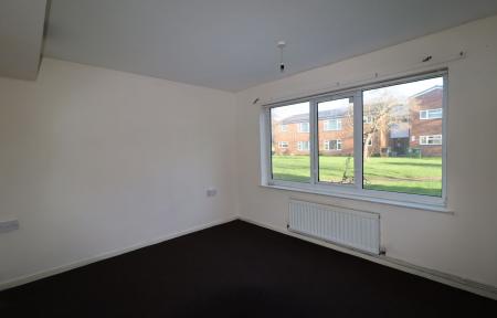 1 bedroom Flat to let in Oakham Close, Loughborough, LE11