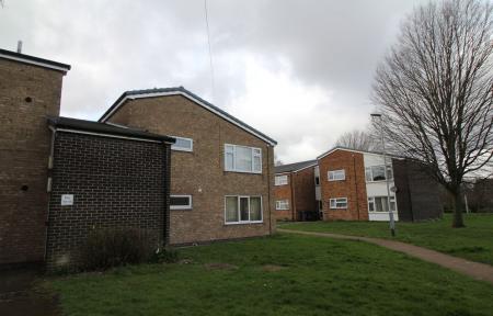 1 bedroom Flat to let in Oakham Close, Loughborough, LE11