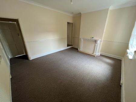 3 bedroom Terraced House for sale in Station Street, Loughborough, LE11