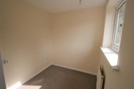 3 bedroom Semi-detached house to let in Durrell Close, Loughborough, LE11