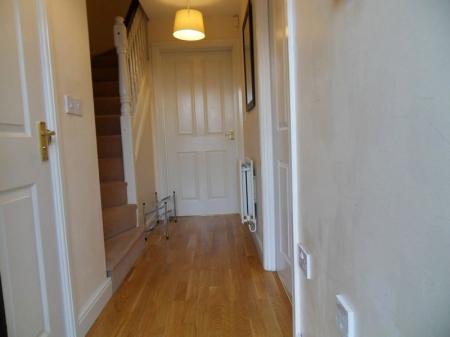 4 bedroom Semi-detached house to let in Maxwell Drive, Loughborough, LE11